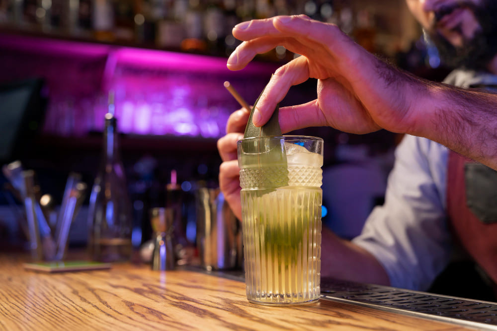 ¿Qué vasos necesita un local nocturno?